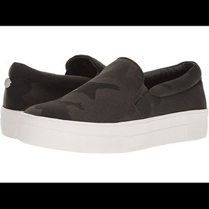 Steve Madden Gills Camo Sneaker 6